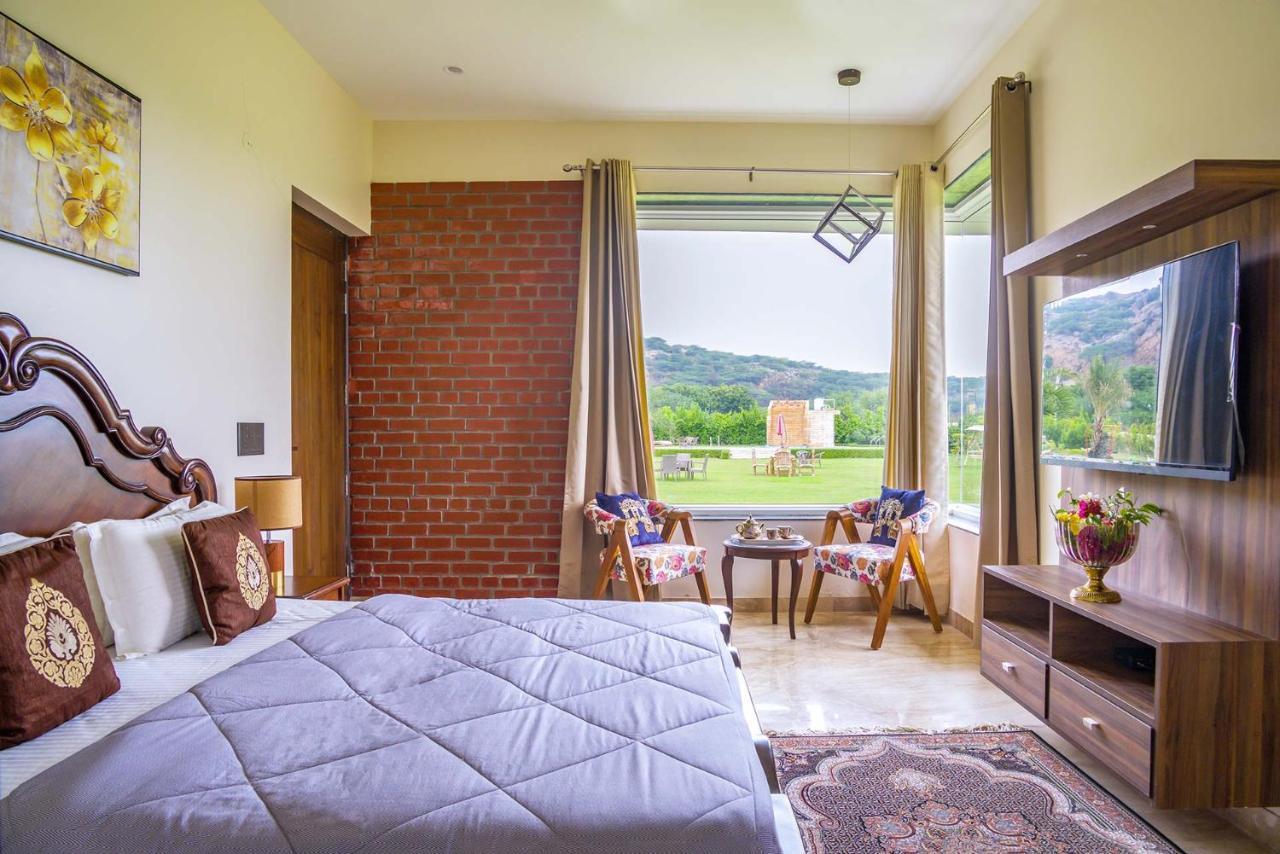 Stayvista At Hillside Paradise 4Bhk Lavish House In Delhi Dhauj Exteriér fotografie