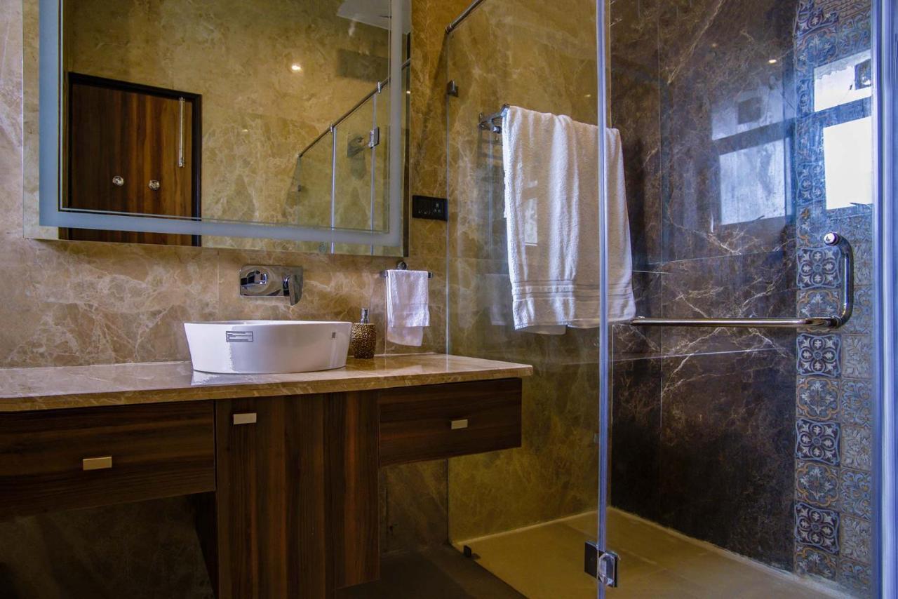 Stayvista At Hillside Paradise 4Bhk Lavish House In Delhi Dhauj Exteriér fotografie